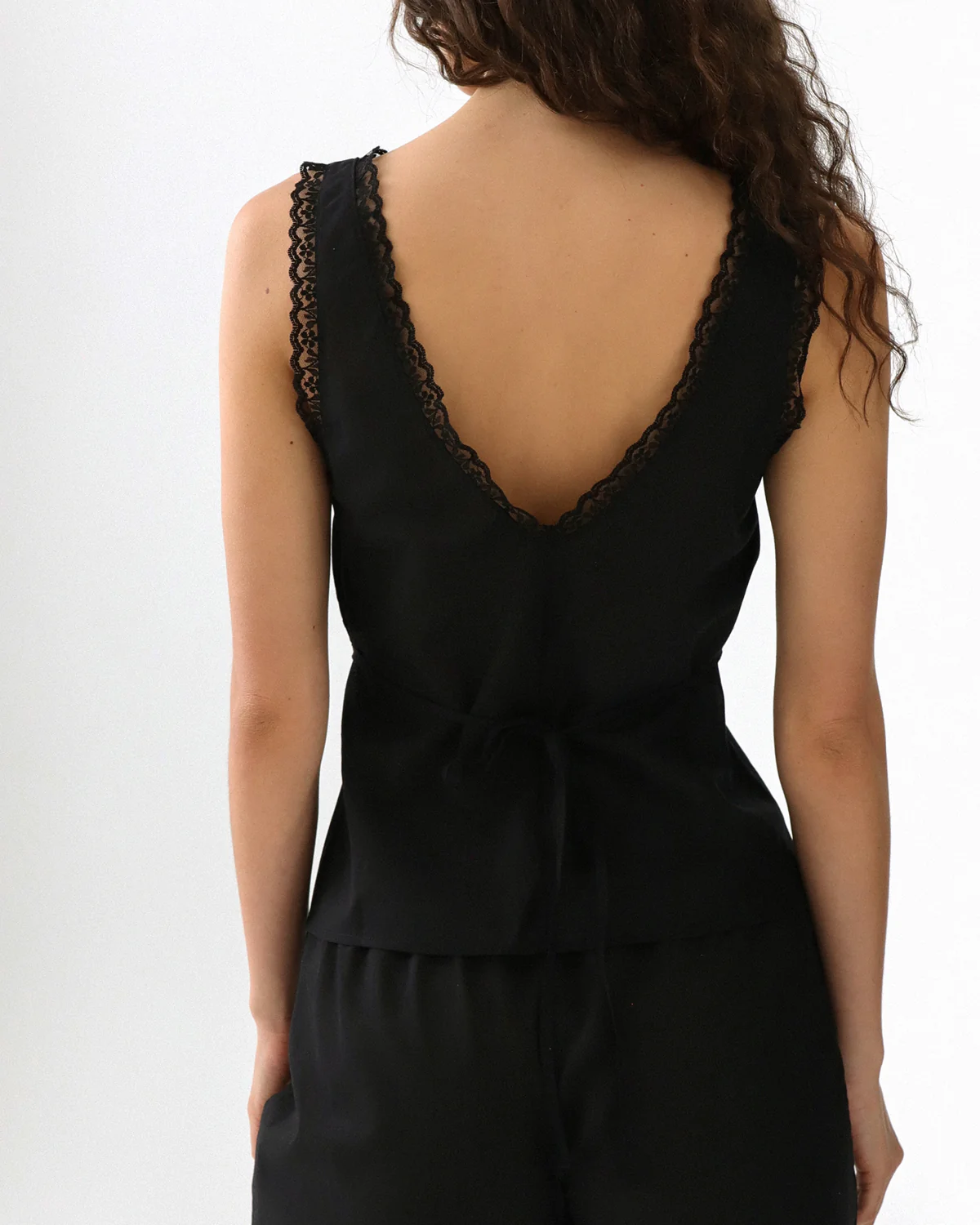 The Iris Tank 2 Pack: Cotton Voile Black & White - Image 4